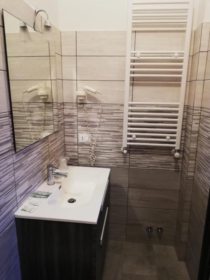 Palazzo Lion Morosini - Check In Presso Ai Santi Apostoli Gasthof 3*