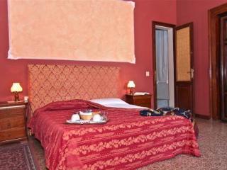 Gasthof Palazzo Lion Morosini - Check In Presso Ai Santi Apostoli